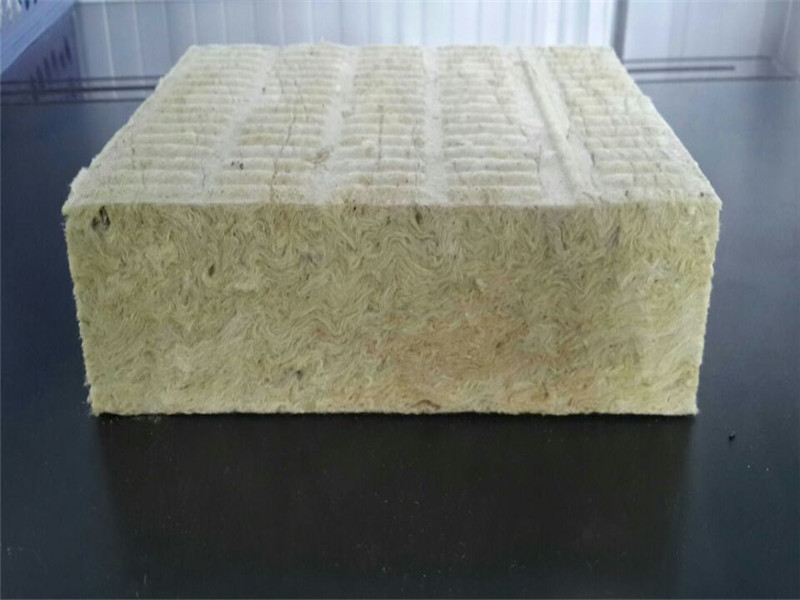 巖棉板質(zhì)量的區(qū)分